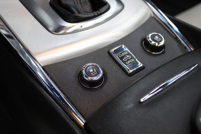 2015 INFINITI Q60 Luxury Chantilly VA