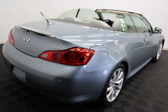 2015 INFINITI Q60 Luxury Chantilly VA