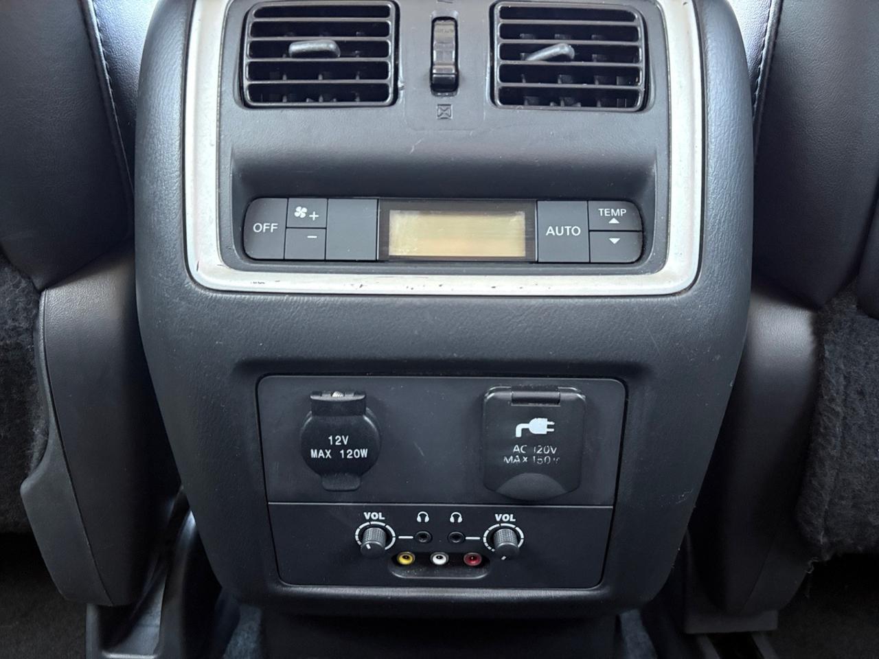 2015 INFINITI QX60 SUNROOF, DRIVE MODES, 3RD ROW SEATS, 2ND ROW DVS ENTERTAINMENT, HEATED SEATS, 360 BACKUP CAMERA, NAVIGATION, PUSH BUTTON START, LOW MILES, RIDE IN ELEGENCE IN THIS INFINITI! Virginia Beach VA