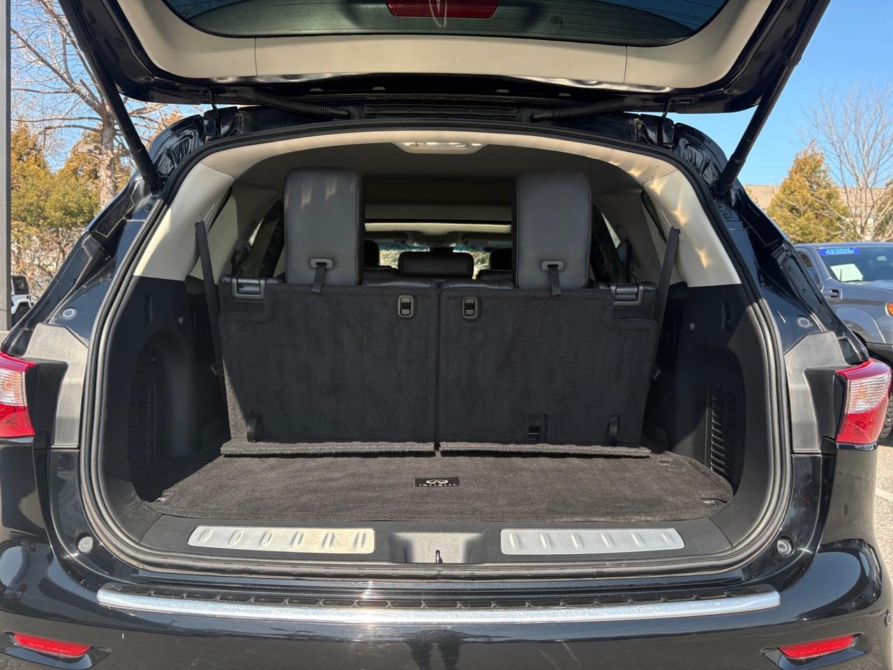 2015 INFINITI QX60 SUNROOF, DRIVE MODES, 3RD ROW SEATS, 2ND ROW DVS ENTERTAINMENT, HEATED SEATS, 360 BACKUP CAMERA, NAVIGATION, PUSH BUTTON START, LOW MILES, RIDE IN ELEGENCE IN THIS INFINITI! Virginia Beach VA