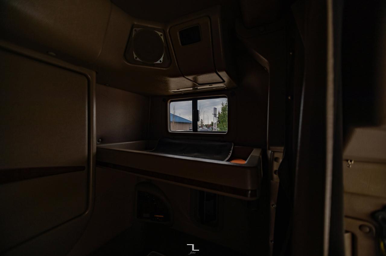 2015 International 5900 Tridrive Tractor Sleeper Heavy Spec Red Deer AB