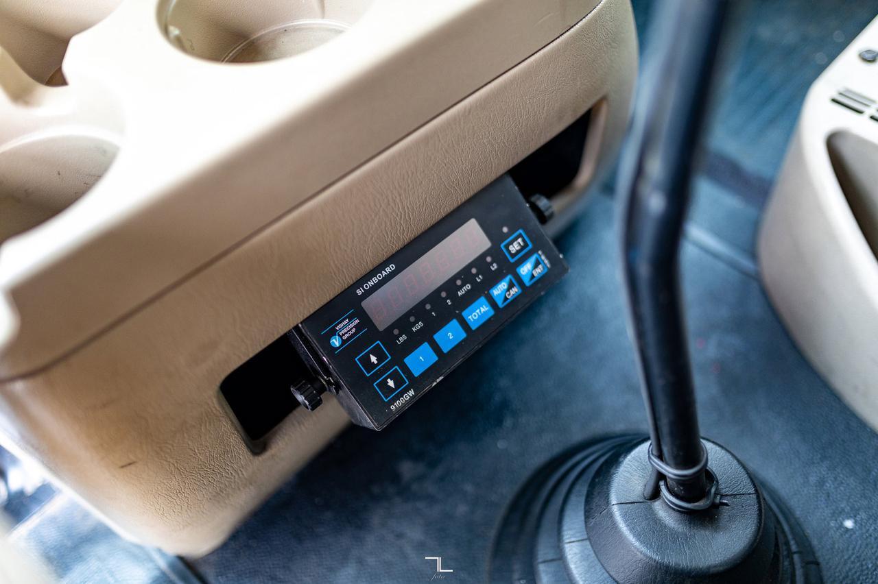 2015 International 5900 Tridrive Tractor Sleeper Heavy Spec Red Deer AB