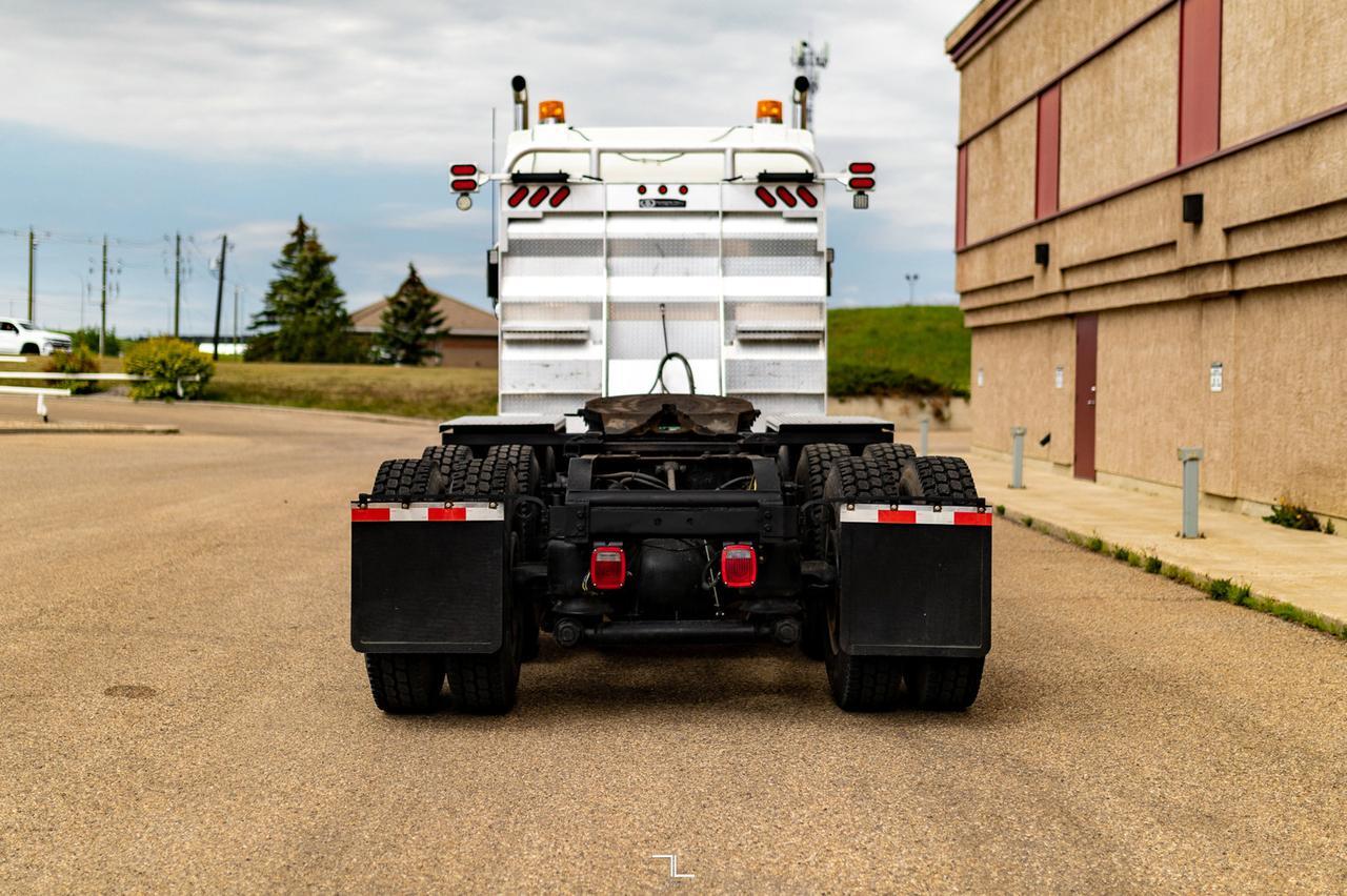 2015 International 5900 Tridrive Tractor Sleeper Heavy Spec Red Deer AB