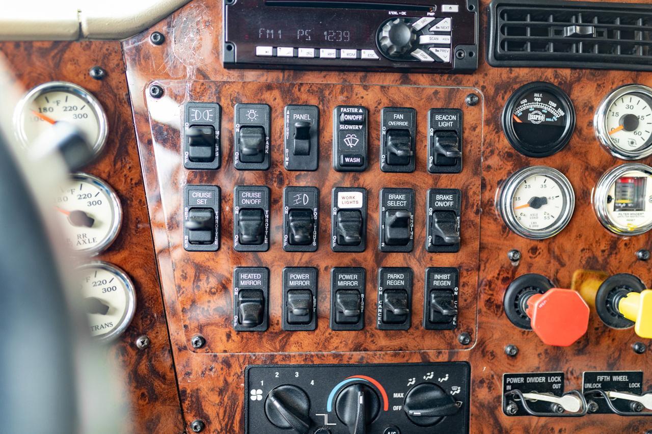 2015 International 5900 Tridrive Tractor Sleeper Heavy Spec Red Deer AB