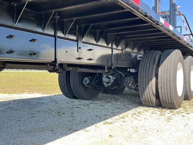 2015 International WorkStar 4700 SBA 24' Steel Flatbed Truck with 5,000 capacity Truck Mounted Forkli Homestead FL