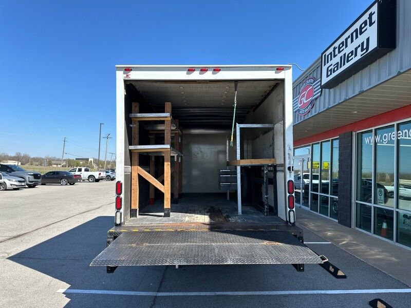 2015 Isuzu NPR Diesel 16' Box Truck Collinsville OK