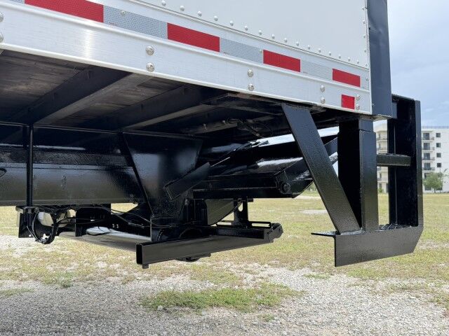 2015 Isuzu NPR-XD 20' Dry Box Truck with 2,000lb Lift Gate Homestead FL