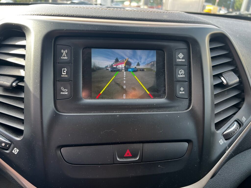 2015 JEEP CHEROKEE LATITUDE Des Moines WA