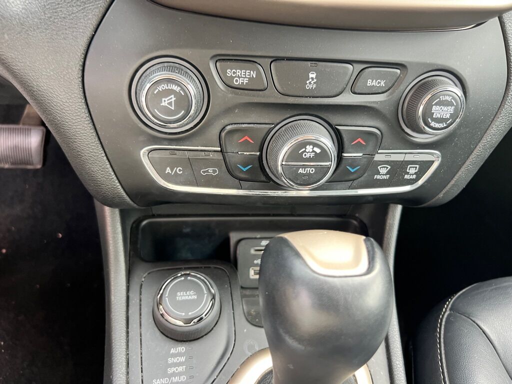 2015 JEEP CHEROKEE LIMITED Des Moines WA