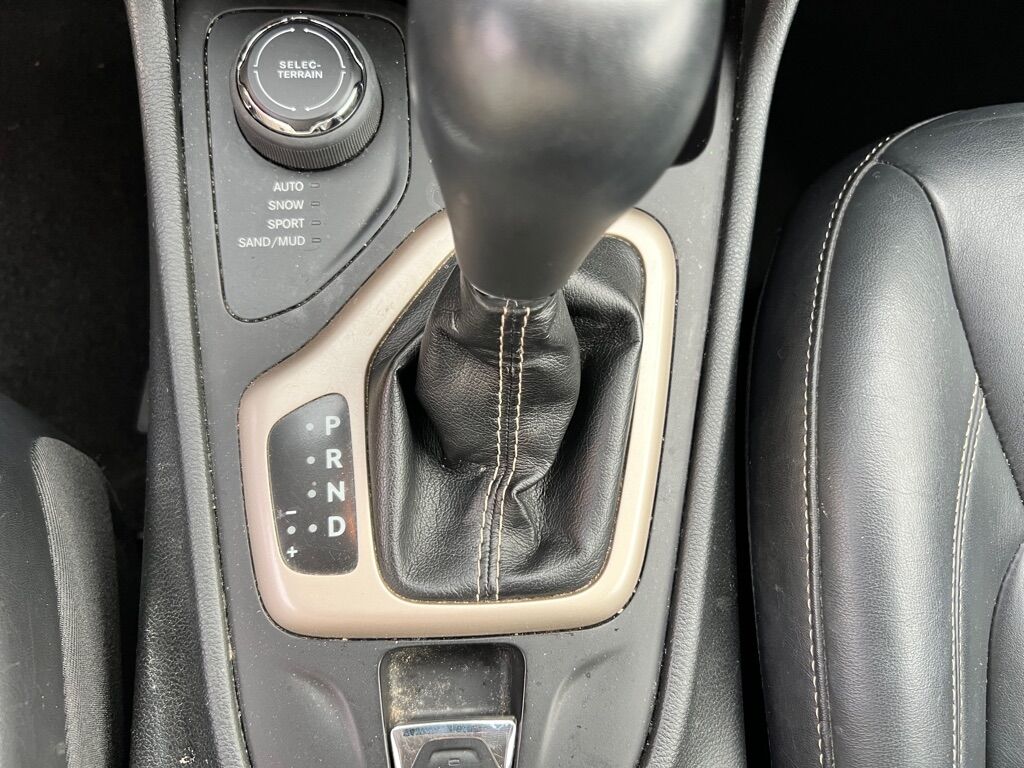 2015 JEEP CHEROKEE LIMITED Des Moines WA