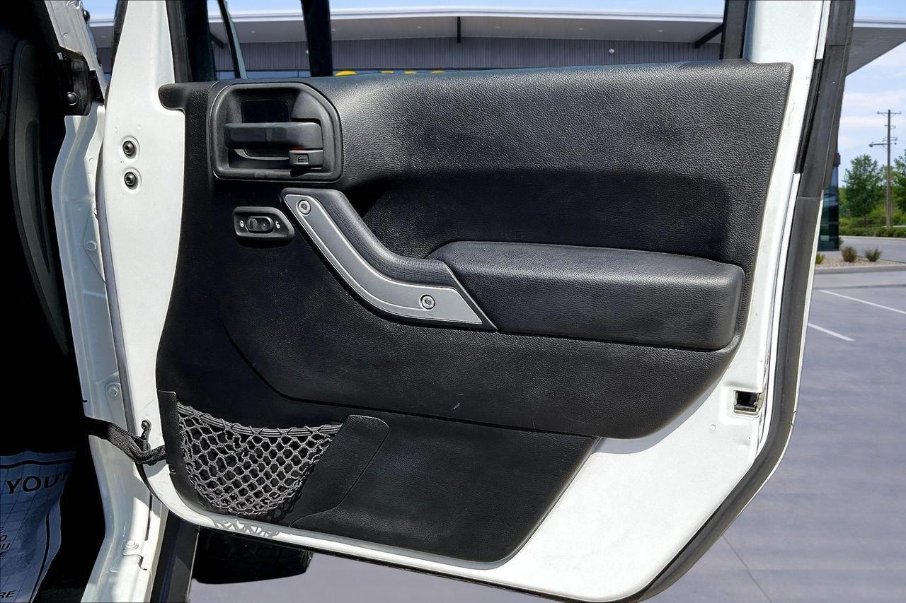 2015 JEEP WRANGLER UNLIMI SAHARA Houston TX