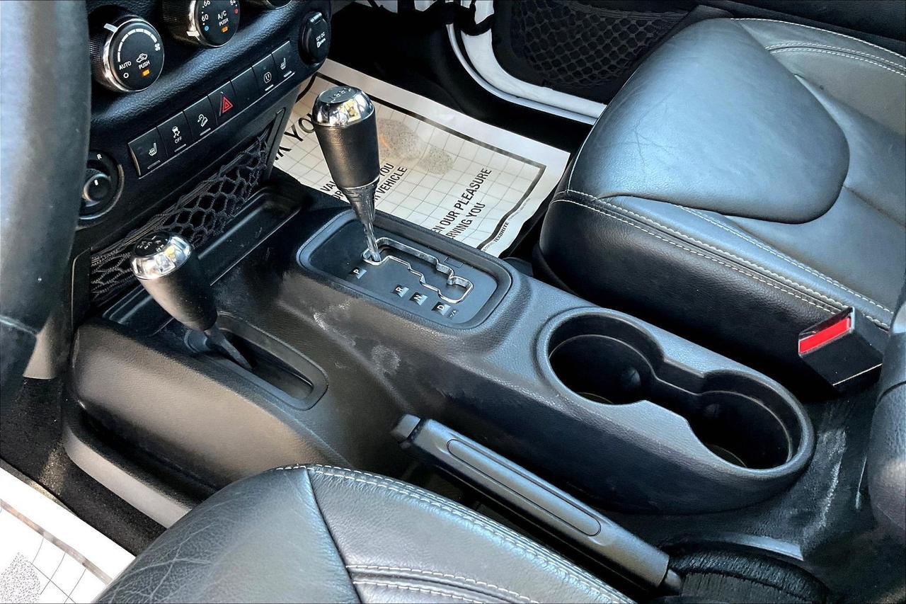 2015 JEEP WRANGLER UNLIMI SAHARA Houston TX