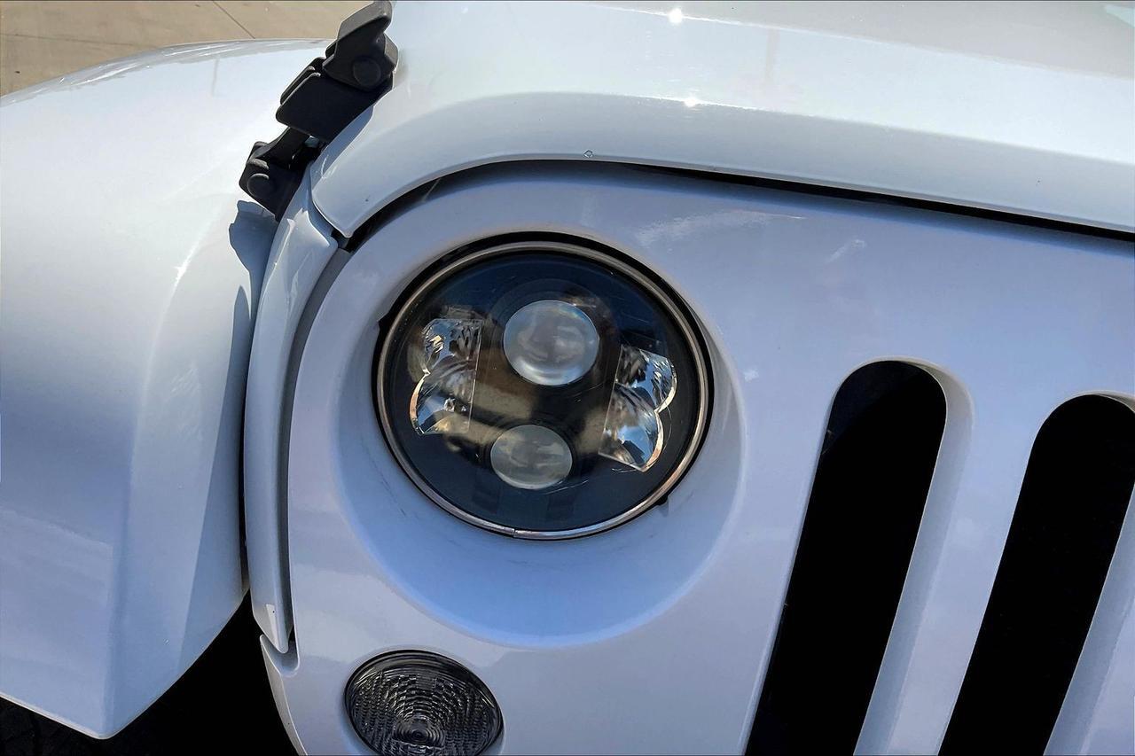 2015 JEEP WRANGLER UNLIMI SAHARA Houston TX