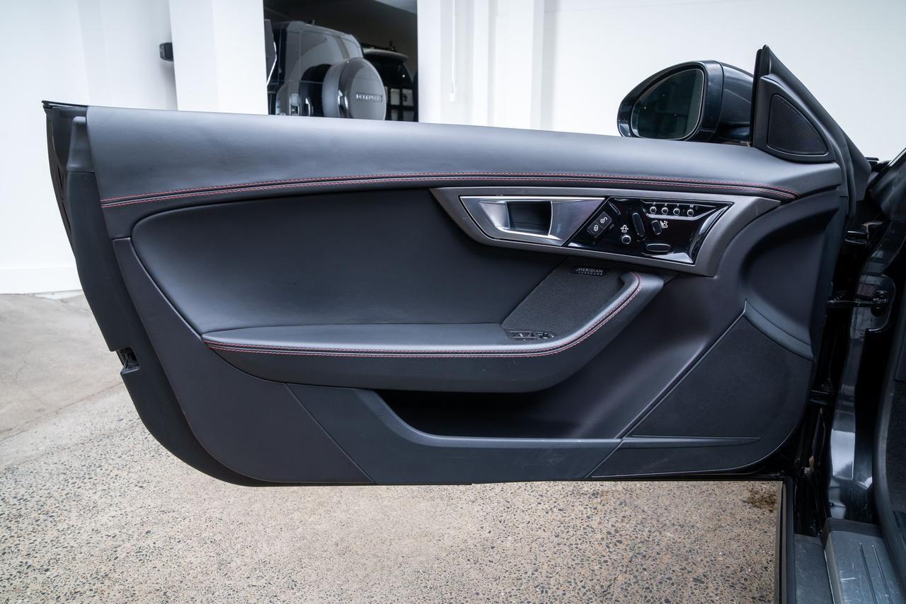 2015 Jaguar F-TYPE R Black Pkg 3 Vision Pkg 3 Extended Leather Portland OR