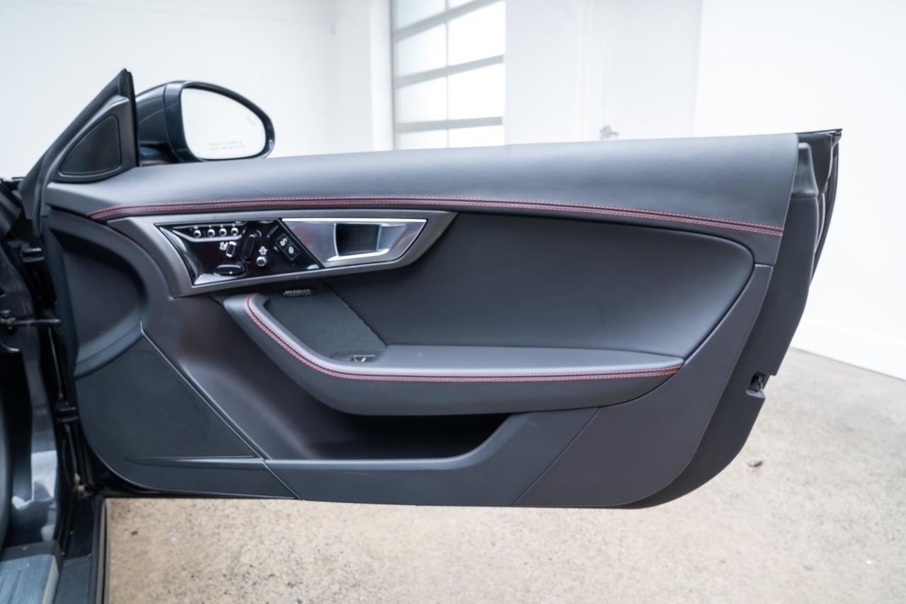 2015 Jaguar F-TYPE R Black Pkg 3 Vision Pkg 3 Extended Leather Portland OR