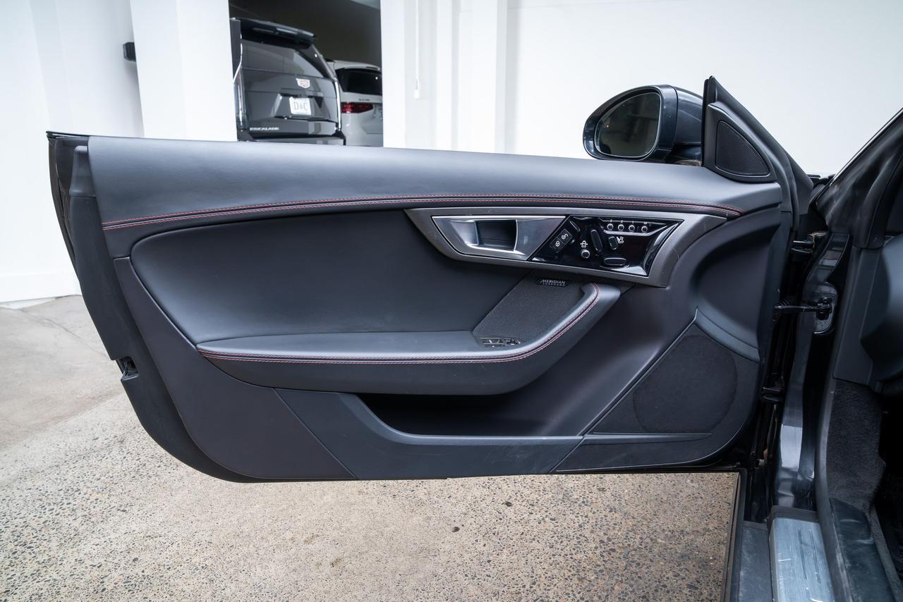2015 Jaguar F-TYPE R Black Pkg 3 Vision Pkg 3 Extended Leather Portland OR