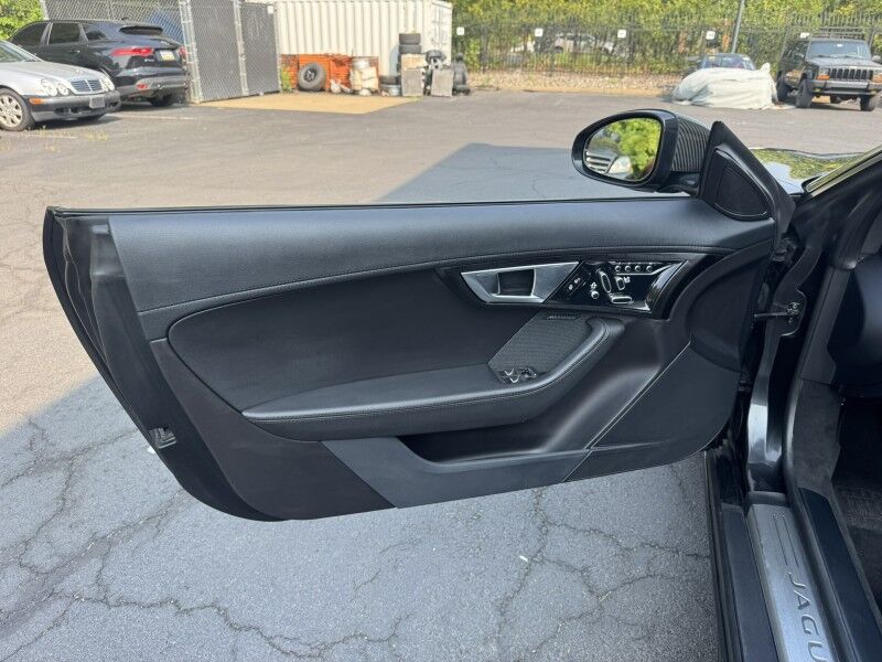 2015 Jaguar F-TYPE V8 S Willow Grove PA