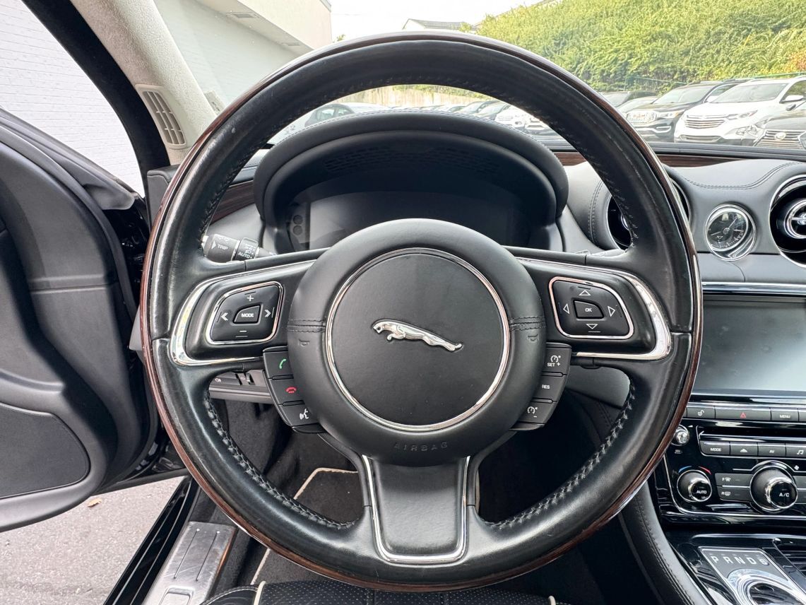 2015 Jaguar XJ XJL Portfolio Sedan 4D Cincinnati OH