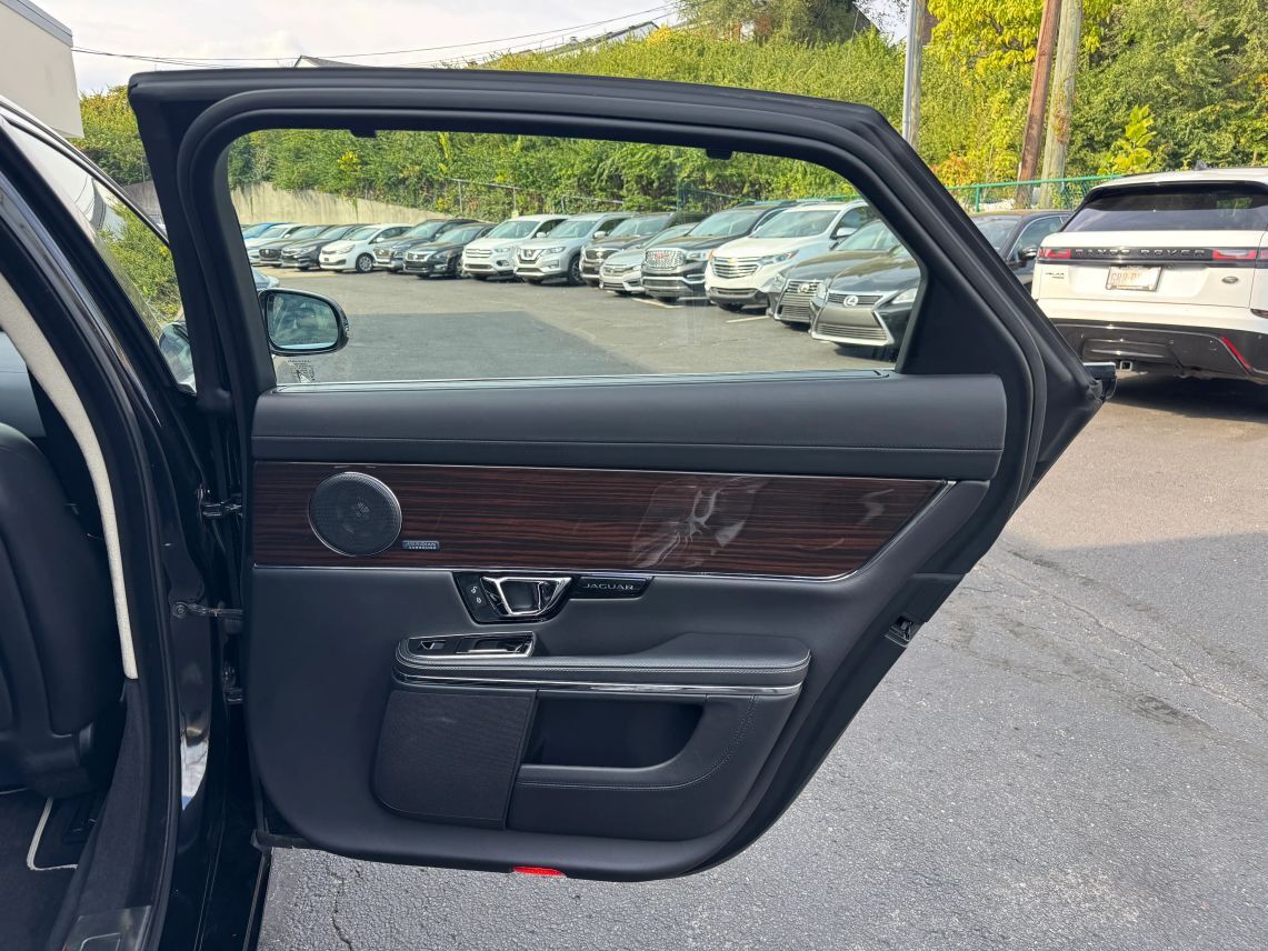 2015 Jaguar XJ XJL Portfolio Sedan 4D Cincinnati OH