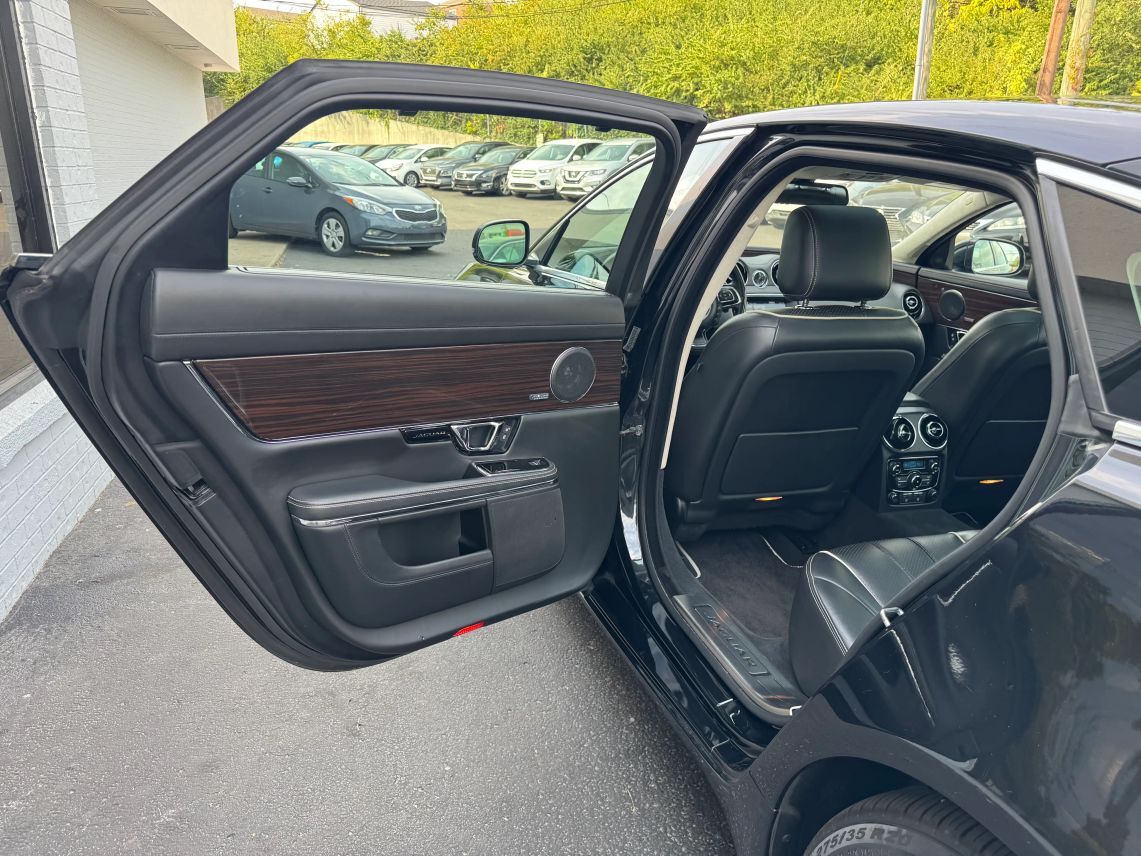 2015 Jaguar XJ XJL Portfolio Sedan 4D Cincinnati OH