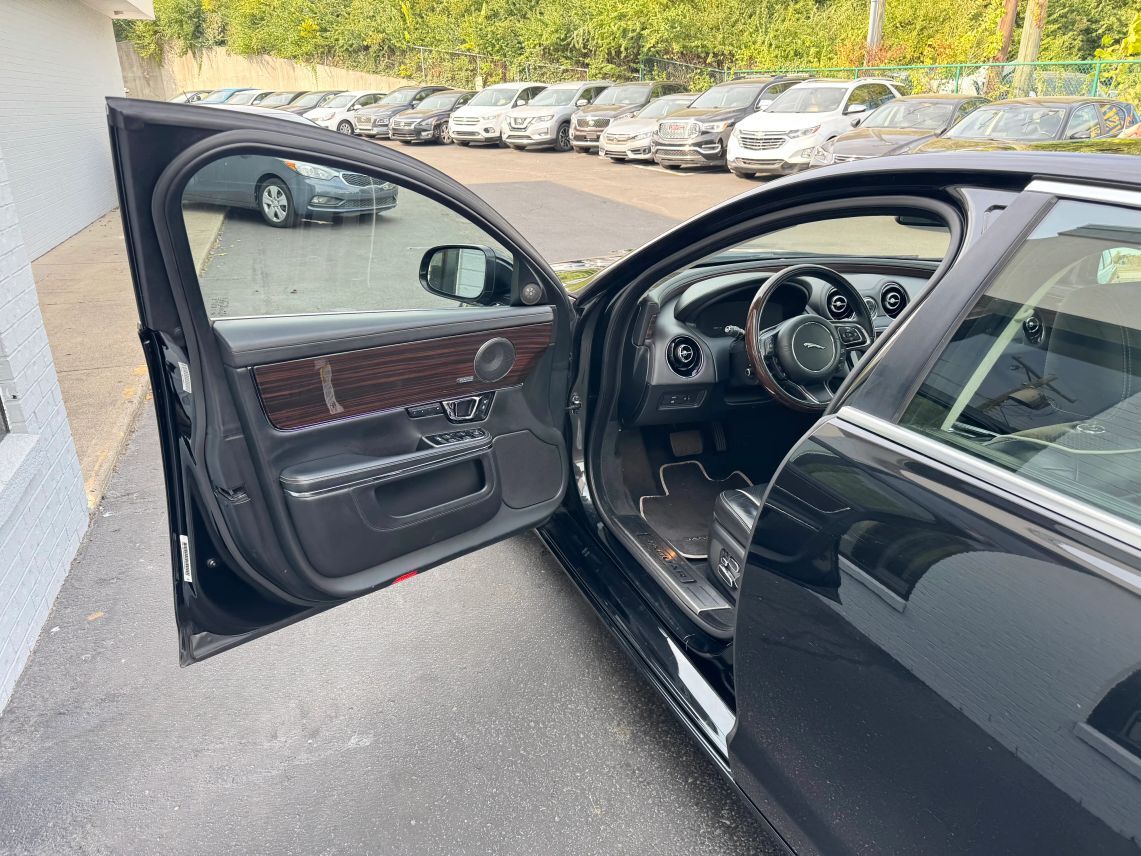 2015 Jaguar XJ XJL Portfolio Sedan 4D Cincinnati OH