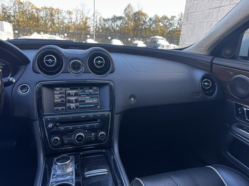 2015 Jaguar XJ XJL Portfolio Willow Grove PA