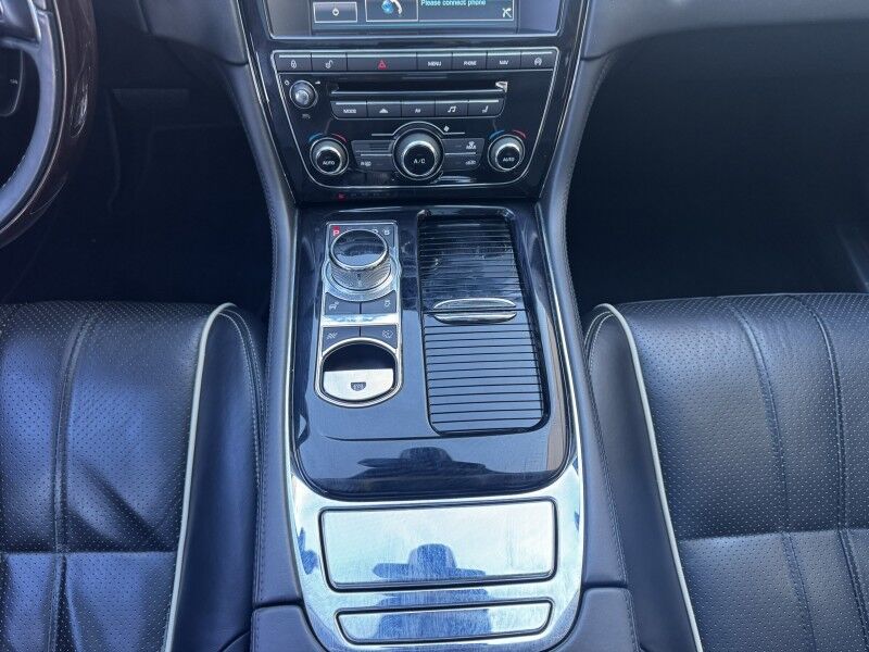 2015 Jaguar XJ XJL Portfolio Willow Grove PA