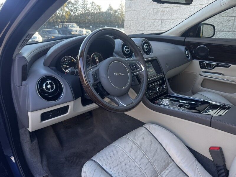 2015 Jaguar XJ XJL Portfolio Willow Grove PA