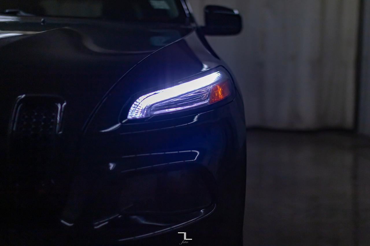 2015 Jeep Cherokee 4x4 North BCam HSeat Red Deer AB