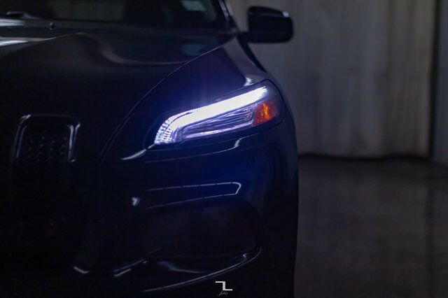 2015 Jeep Cherokee 4x4 North BCam HSeat Red Deer AB