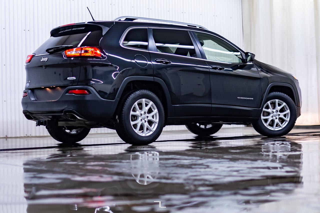 2015 Jeep Cherokee 4x4 North BCam HSeat Red Deer AB