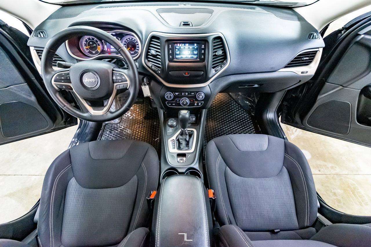 2015 Jeep Cherokee 4x4 North BCam HSeat Red Deer AB