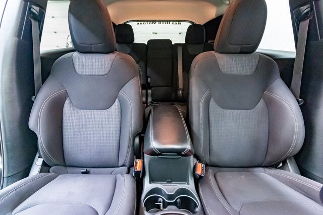 2015 Jeep Cherokee 4x4 North BCam HSeat Red Deer AB