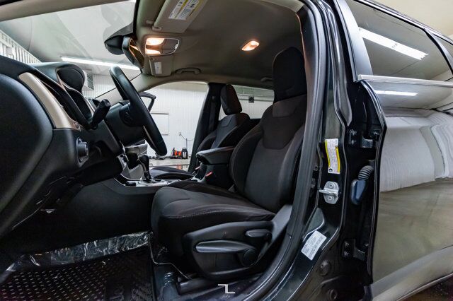 2015 Jeep Cherokee 4x4 North BCam HSeat Red Deer AB