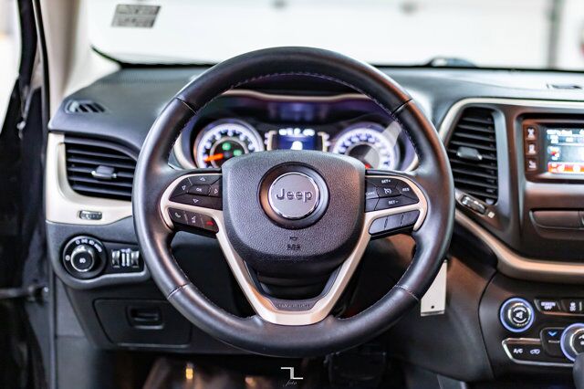 2015 Jeep Cherokee 4x4 North BCam HSeat Red Deer AB