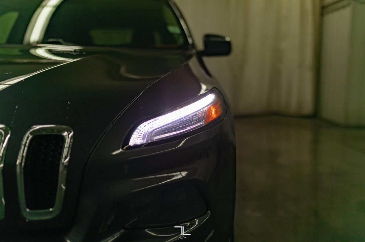 2015 Jeep Cherokee 4x4 North Heated Seats Red Deer AB