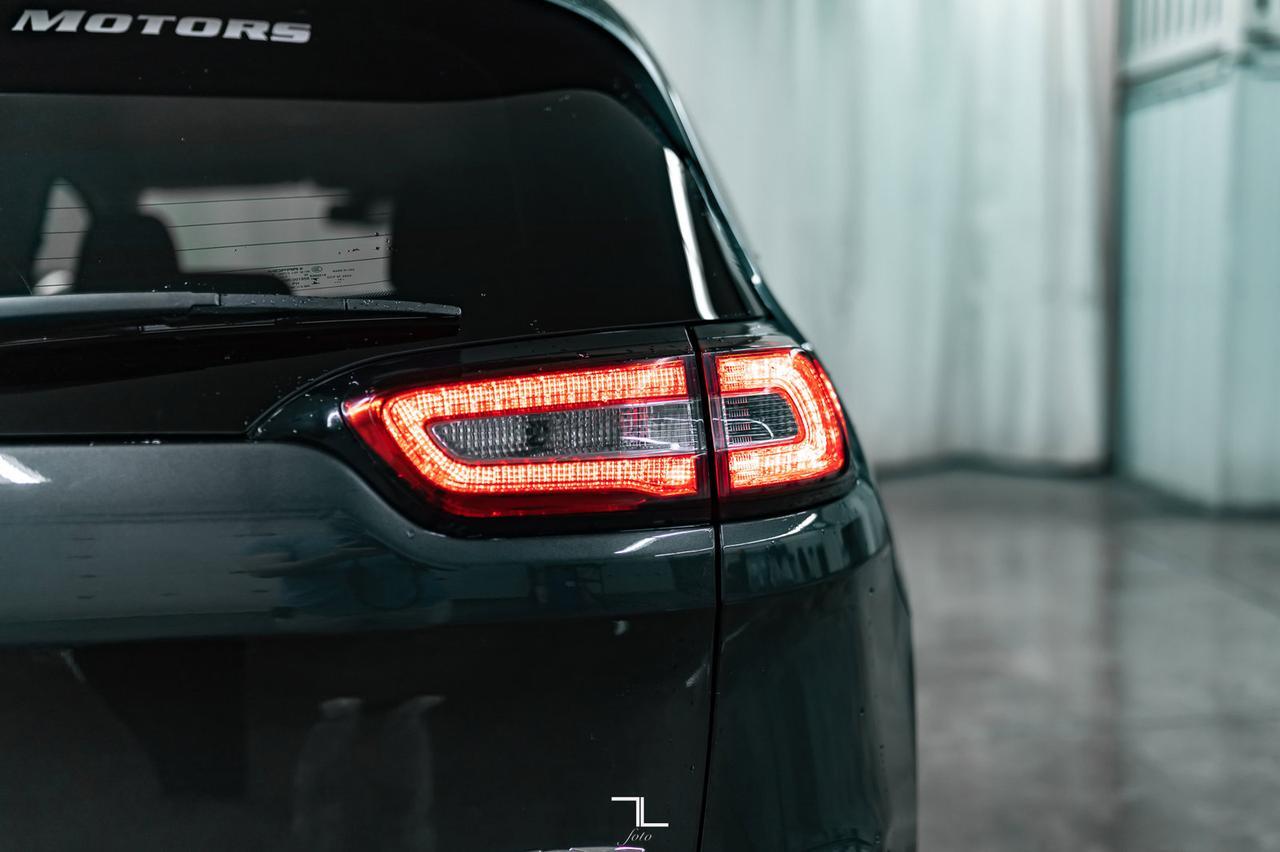 2015 Jeep Cherokee 4x4 North Heated Seats Red Deer AB