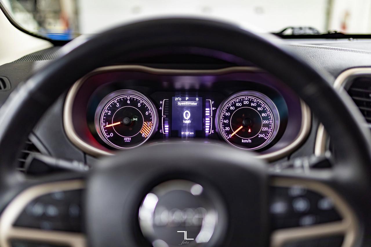 2015 Jeep Cherokee 4x4 North Heated Seats Red Deer AB