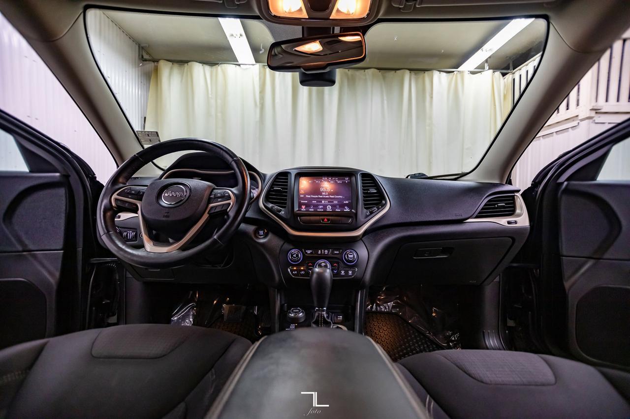 2015 Jeep Cherokee 4x4 North Heated Seats Red Deer AB