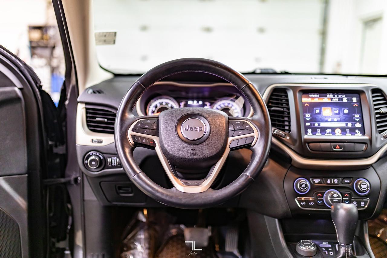 2015 Jeep Cherokee 4x4 North Heated Seats Red Deer AB