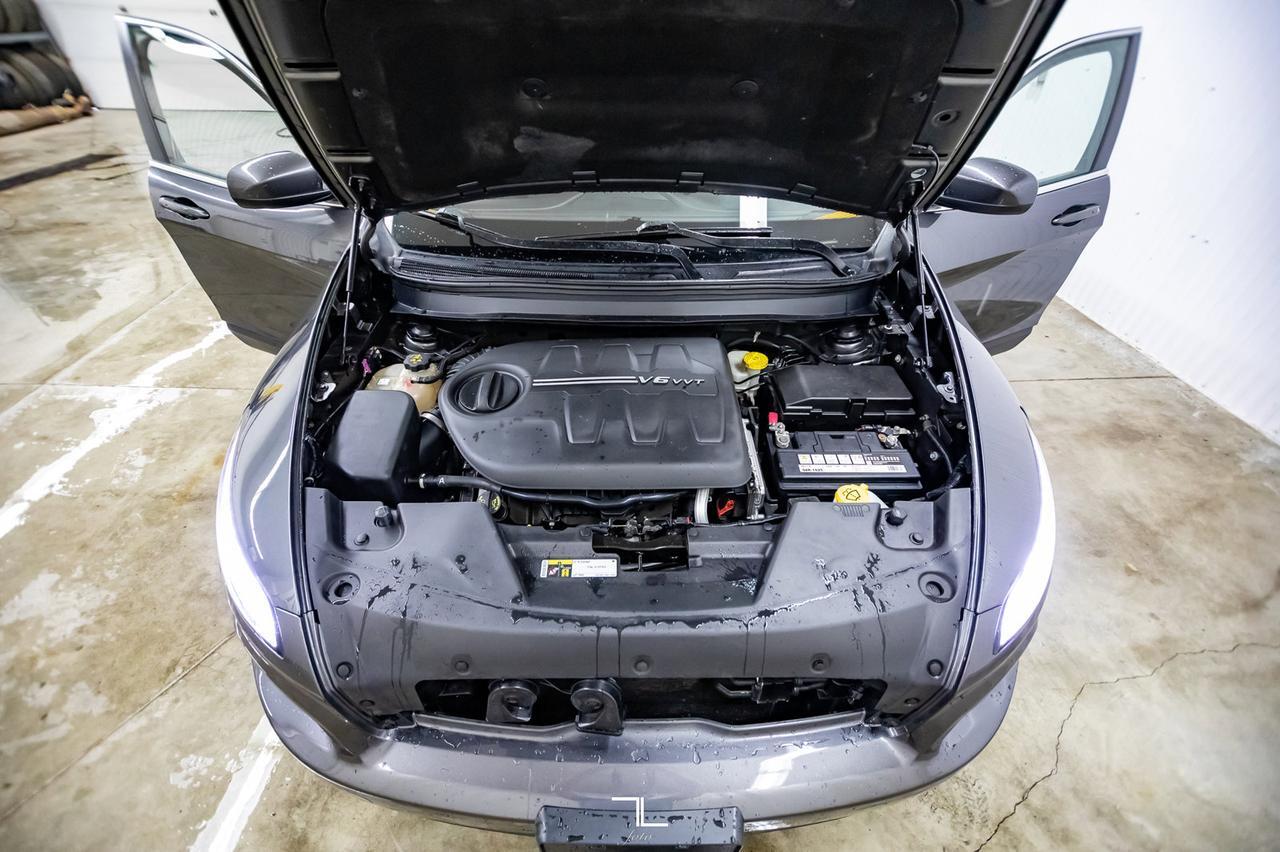 2015 Jeep Cherokee 4x4 North Heated Seats Red Deer AB