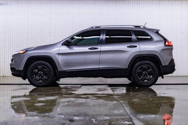 2015 Jeep Cherokee 4x4 Sport Heated Seats Red Deer AB