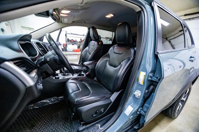 2015 Jeep Cherokee 4x4 Trailhawk Leather Nav BCam Red Deer AB