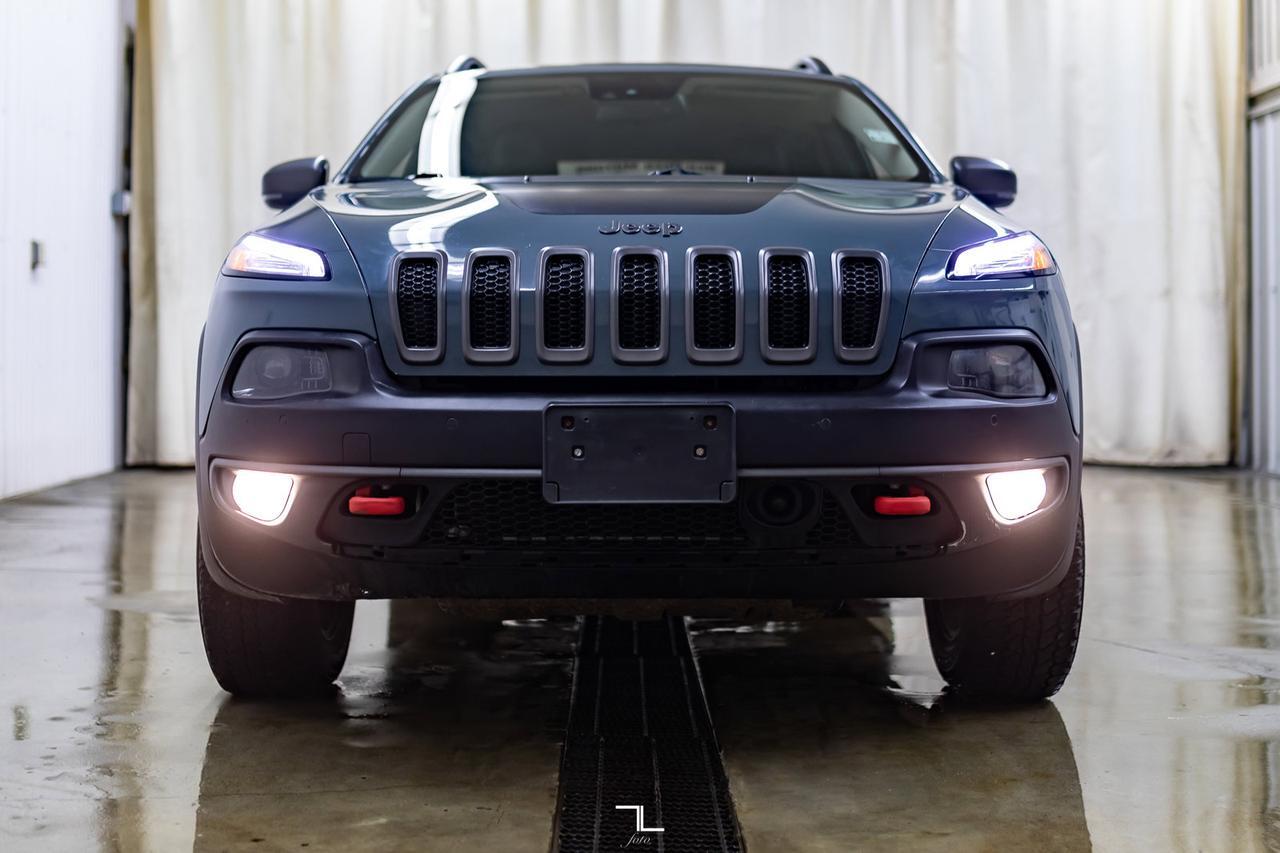 2015 Jeep Cherokee 4x4 Trailhawk Leather Nav BCam Red Deer AB