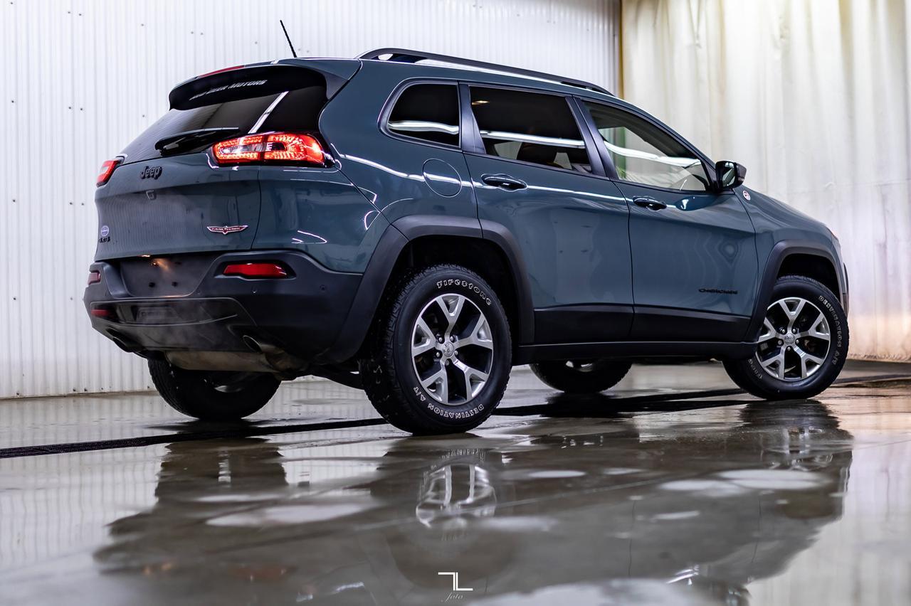2015 Jeep Cherokee 4x4 Trailhawk Leather Nav BCam Red Deer AB