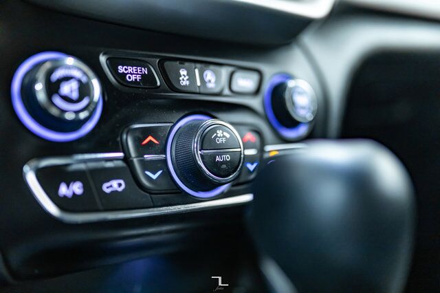 2015 Jeep Cherokee 4x4 Trailhawk Leather Nav BCam Red Deer AB