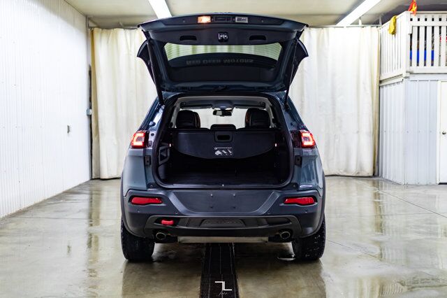 2015 Jeep Cherokee 4x4 Trailhawk Leather Nav BCam Red Deer AB