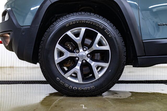 2015 Jeep Cherokee 4x4 Trailhawk Leather Nav BCam Red Deer AB