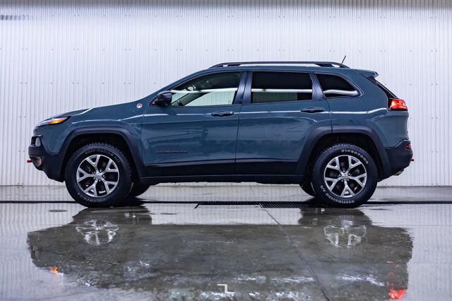 2015 Jeep Cherokee 4x4 Trailhawk Leather Nav BCam Red Deer AB