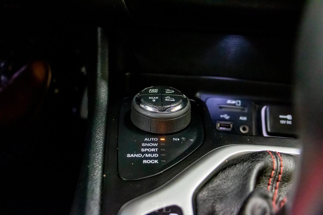 2015 Jeep Cherokee 4x4 Trailhawk Leather Nav BCam Red Deer AB